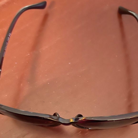 Ladies Sunglases - Picture 3 of 7